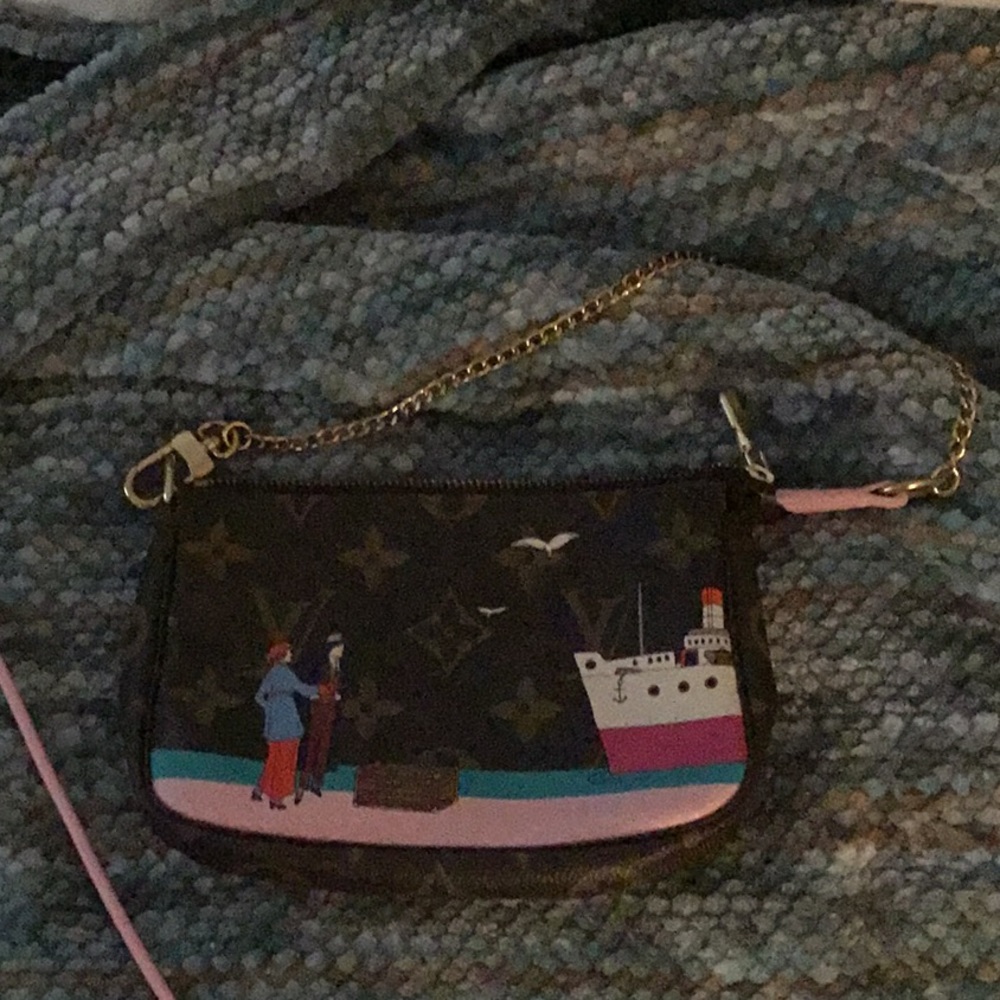 Louis Vuitton authentic pouchette with box